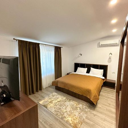Zim Family Airport Apartman Otopeni Kültér fotó