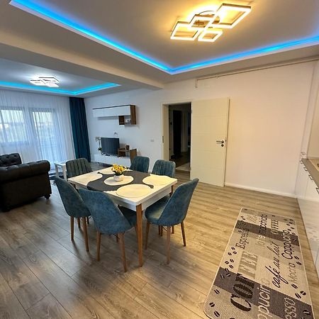 Zim Family Airport Apartman Otopeni Kültér fotó